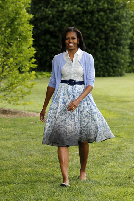 Michelle Obama, Michelle Obama white house, michelle obama white house lawn, michelle obama aline dress, michelle obama pear, michelle obama pear shape, michelle obama pear body type, pear, pear body type, pear body shape, how to dress pear shape, how to dress pear body shape
